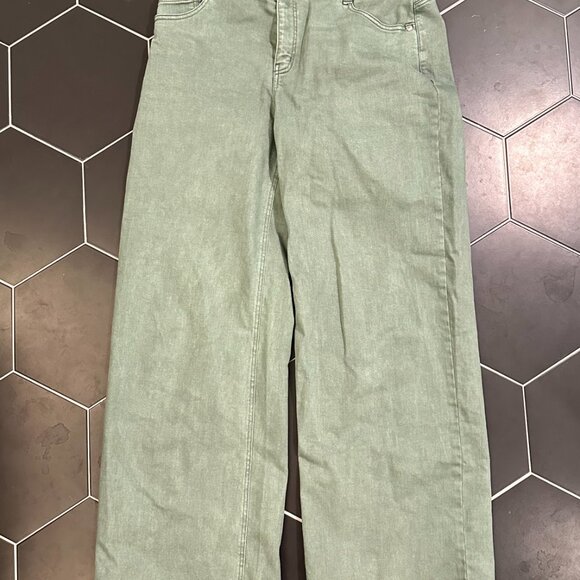 Wit and Wisdom - Sam Absolution High-Waisted Wide Leg Jeans in Green - Picture 4 of 4